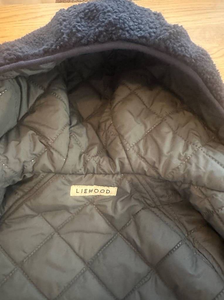 Liewood Vestes & Manteaux: Liewood Wendejacke in Gr. 140 – D'occasion à Langnau i. E. par hul_kqv6 1