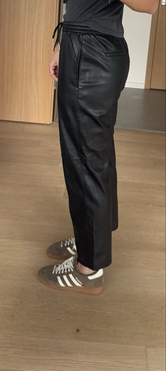 Mango Hosen: Lederhose Schwarz, Gr. S – Gebraucht aus Zürich von SaraLU 1