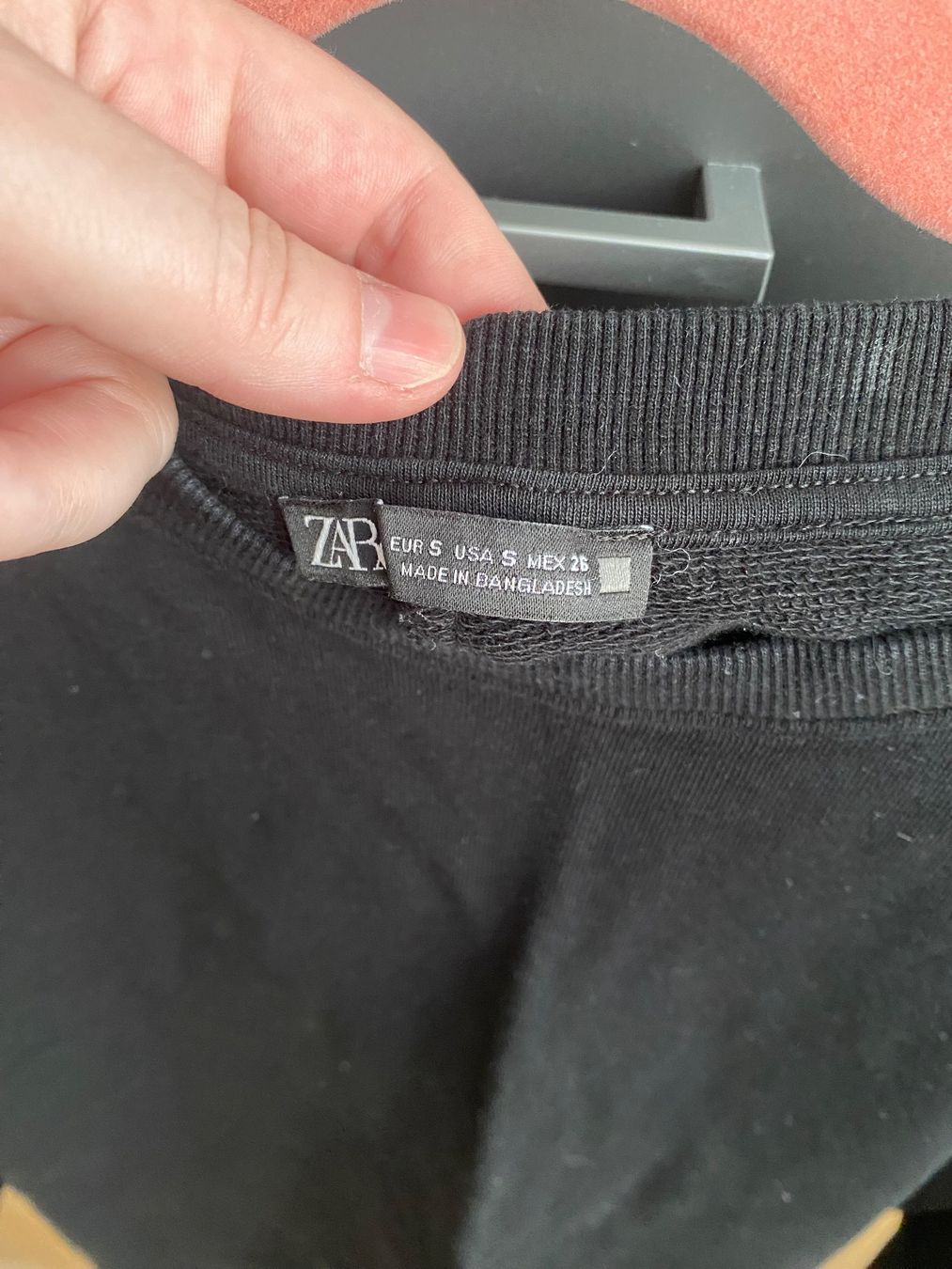 Tops: Pull Zara noir dentelle taille S comme neuf – Gebraucht aus Sion von pur_m89d 2