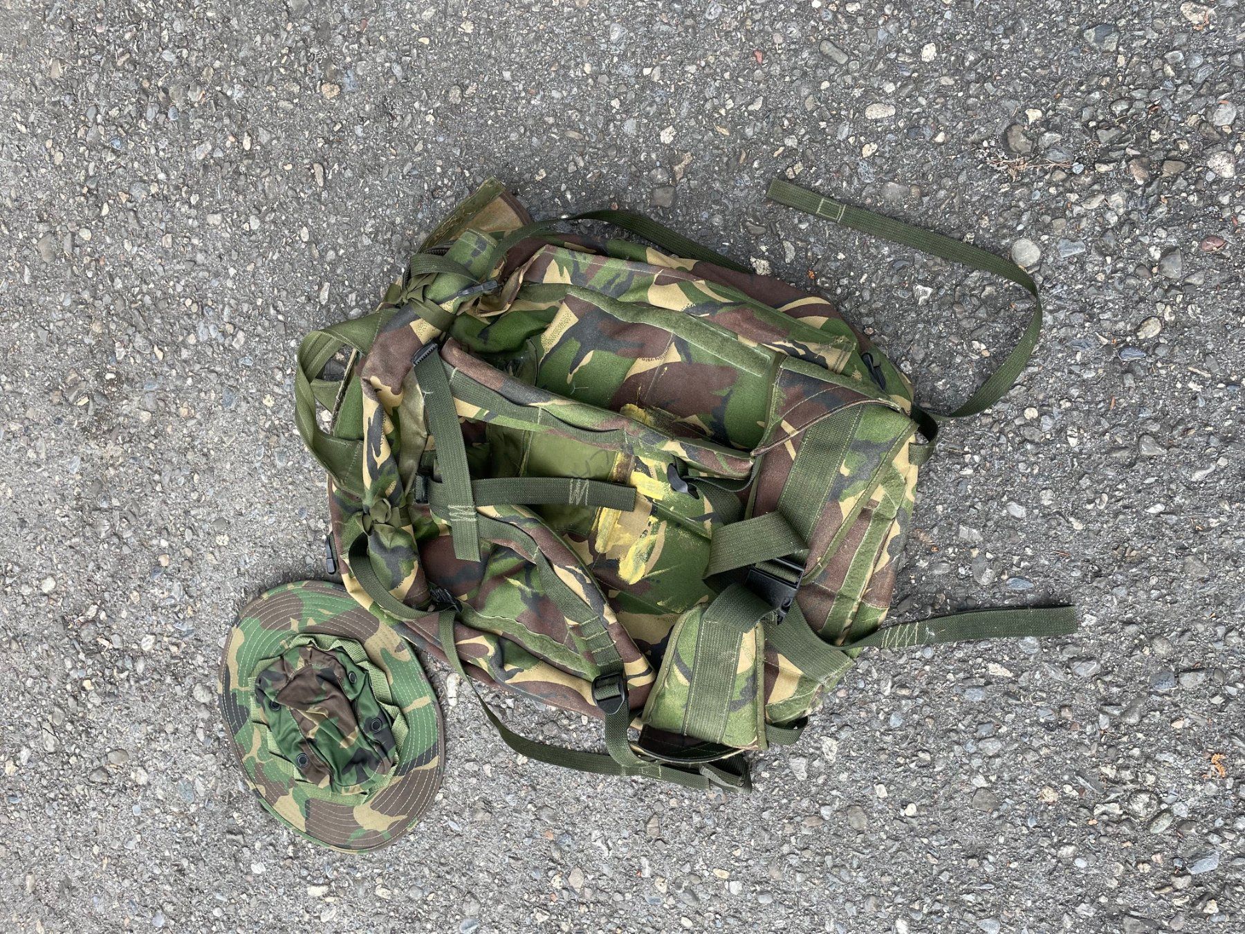 Zaini: Militär Rucksack – Usato da Emmenbrücke venduto da info2021