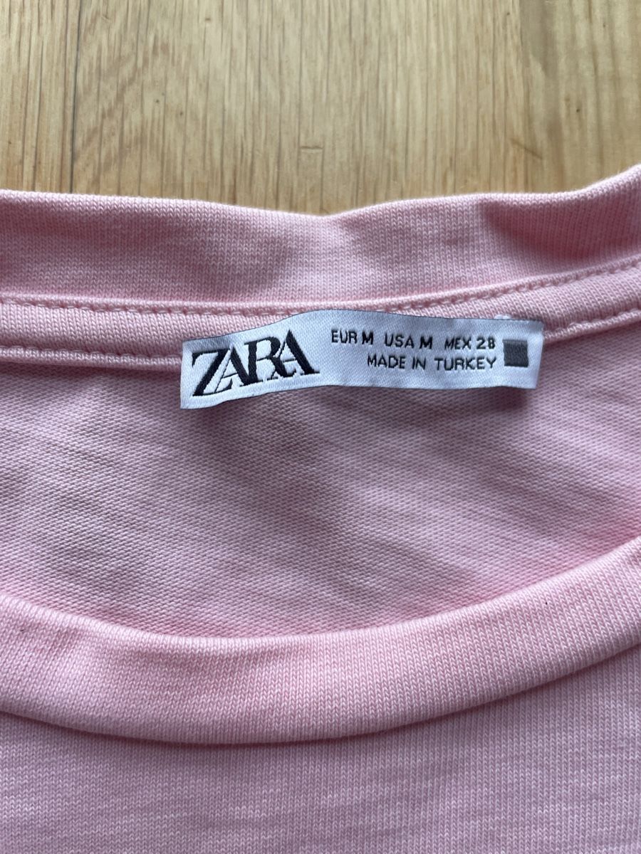 Zara T-shirt: Zara T-shirt – Usato da Murten venduto da bobby99777744 1