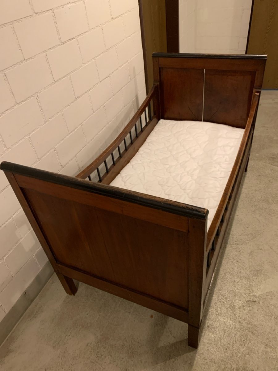 Letti: Vintage Kinderbett, OHNE Matratze – Usato da Winterthur venduto da 84MirjamW 2