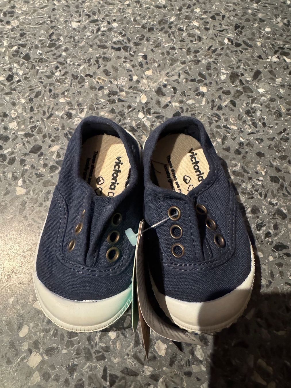 Victoria Scarpe per ragazzi: Victoria Sneaker navy Grösse 19 – Nuovo e nell'imballaggio originale da Olten venduto da Kaufhauskrone