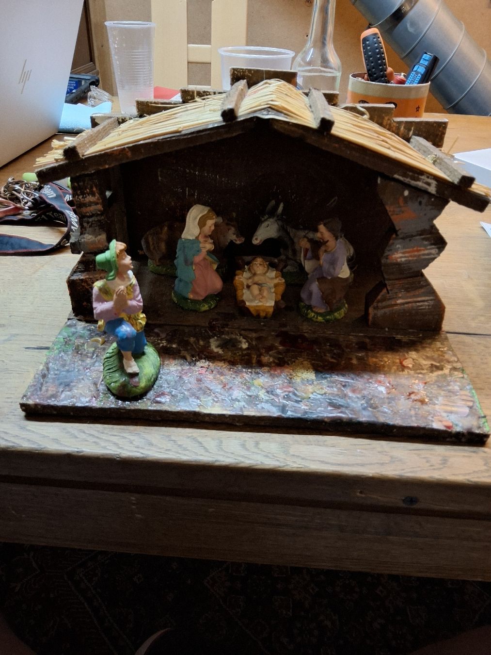 Articoli in legno: Weihnachtskrippe aus Holz mit Figuren (S3) – Usato da Rorschach venduto da TimelessTrading