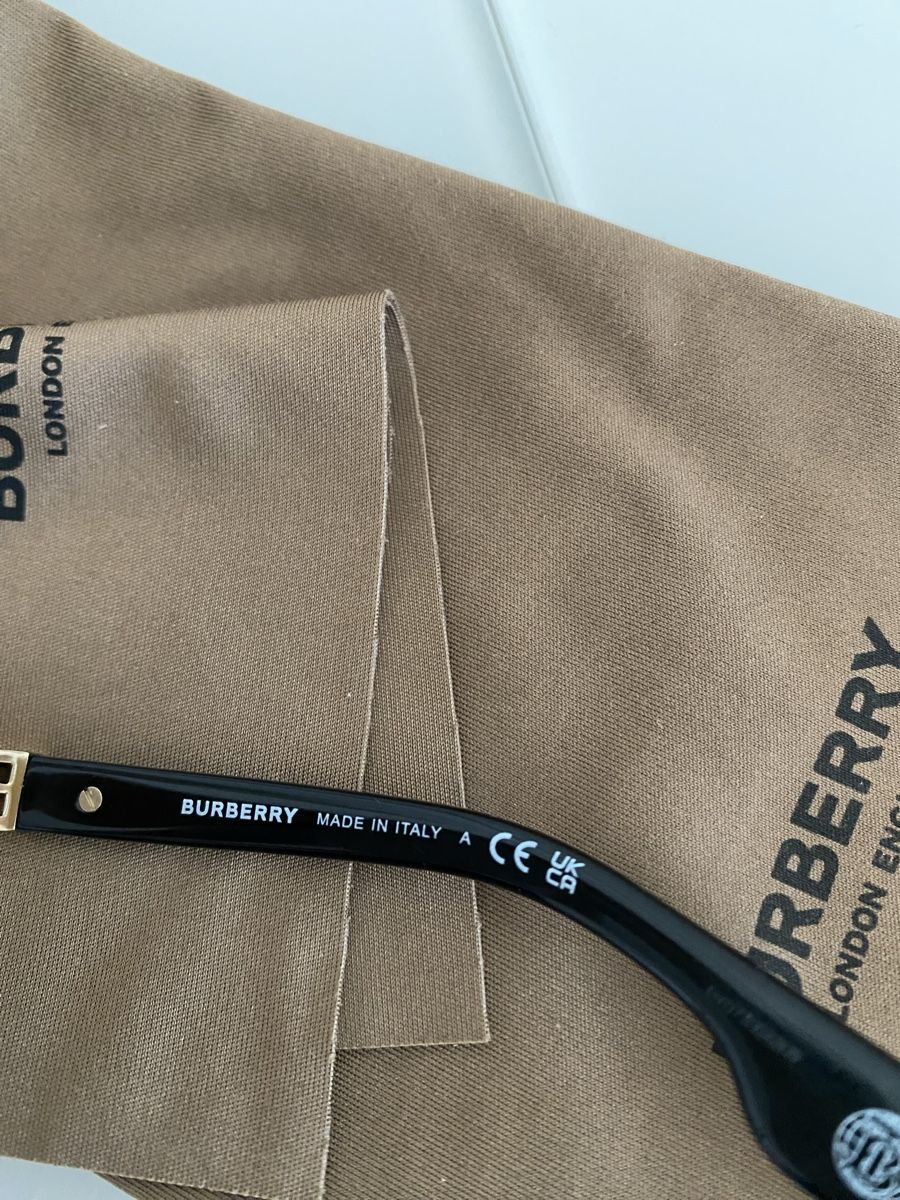 Burberry Lunettes & Verres: Original "Burberry-Sonnenbrille" JONI – D'occasion à Dübendorf par Azzurro17 6