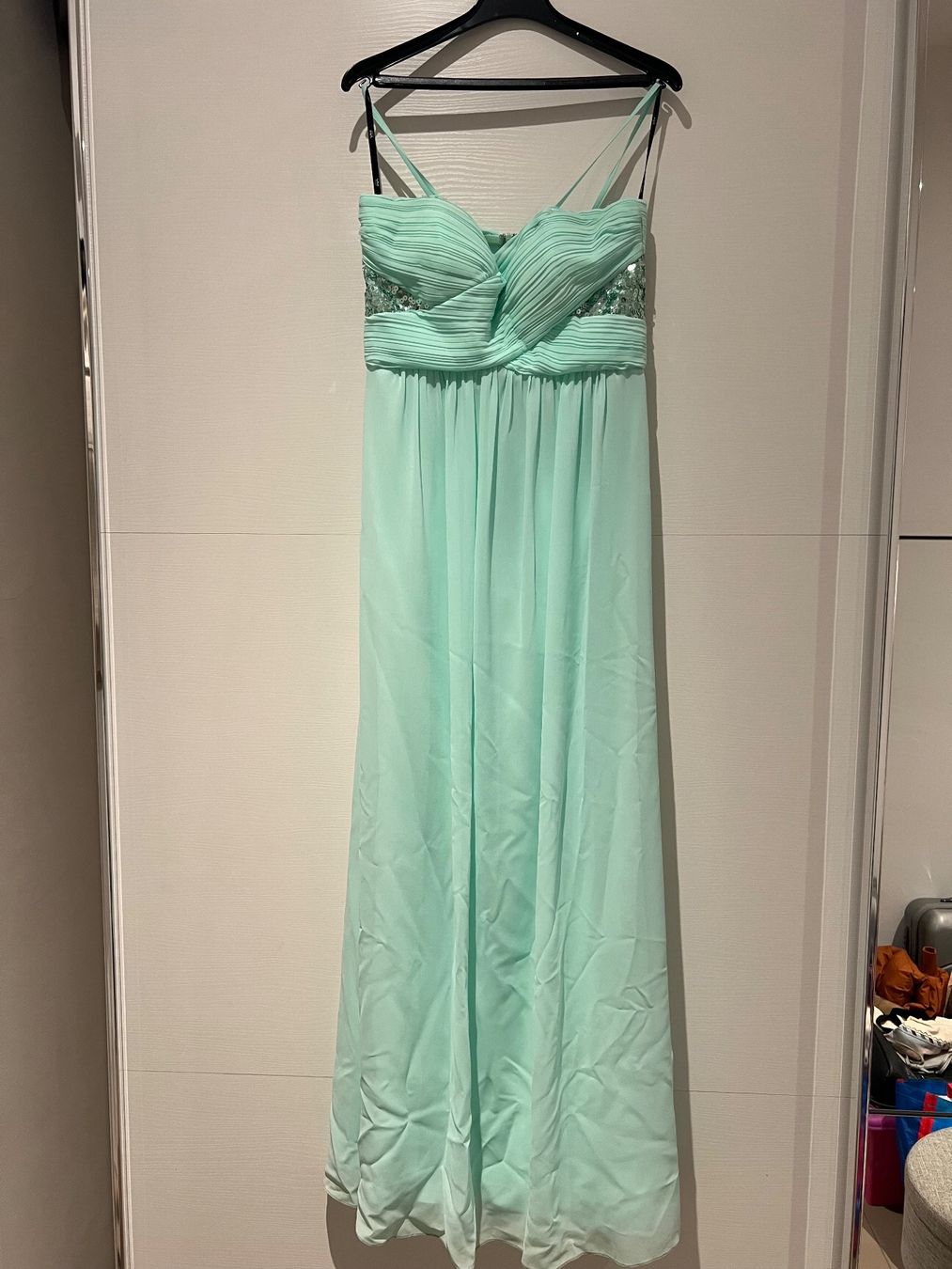 Robes: Elegantes Abendkleid – D'occasion à Gachnang par Maz_dn6f 1