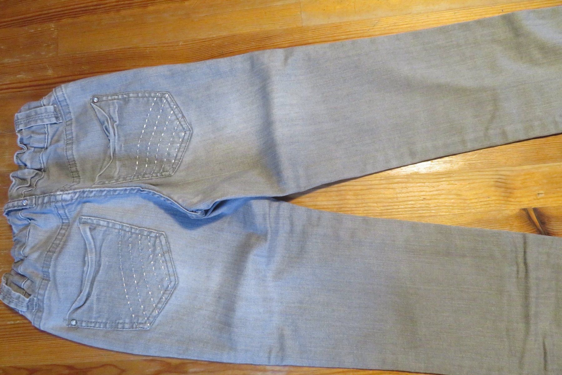 Hosen: Jeanshose in Gr. 140-146 – Gebraucht aus Steckborn von Bibendum02 2