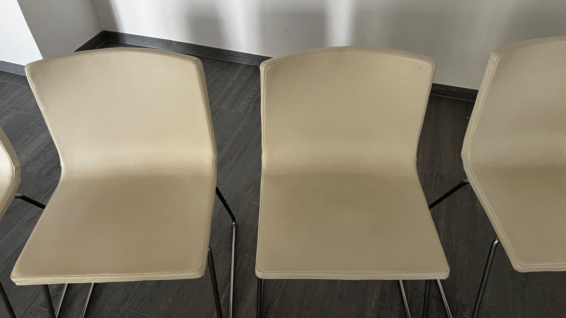 Ikea Sedie: 6 IKEA BERNHARD Lederstühle weiss – Usato da Uster venduto da flow-n-retro 4