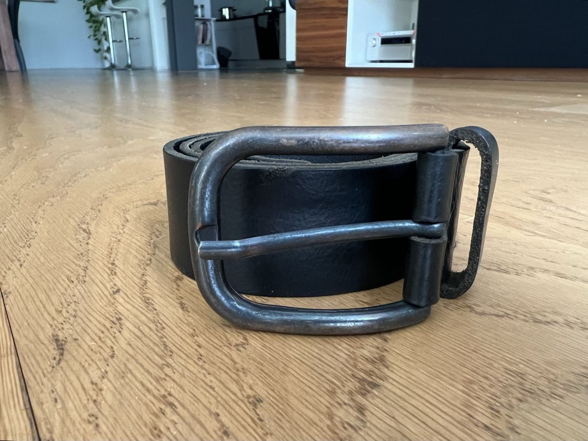 Gürtel: WE Herren Leder Gürtel schwarz Grösse 85 cm – Gebraucht aus Hünenberg von Paddels 2