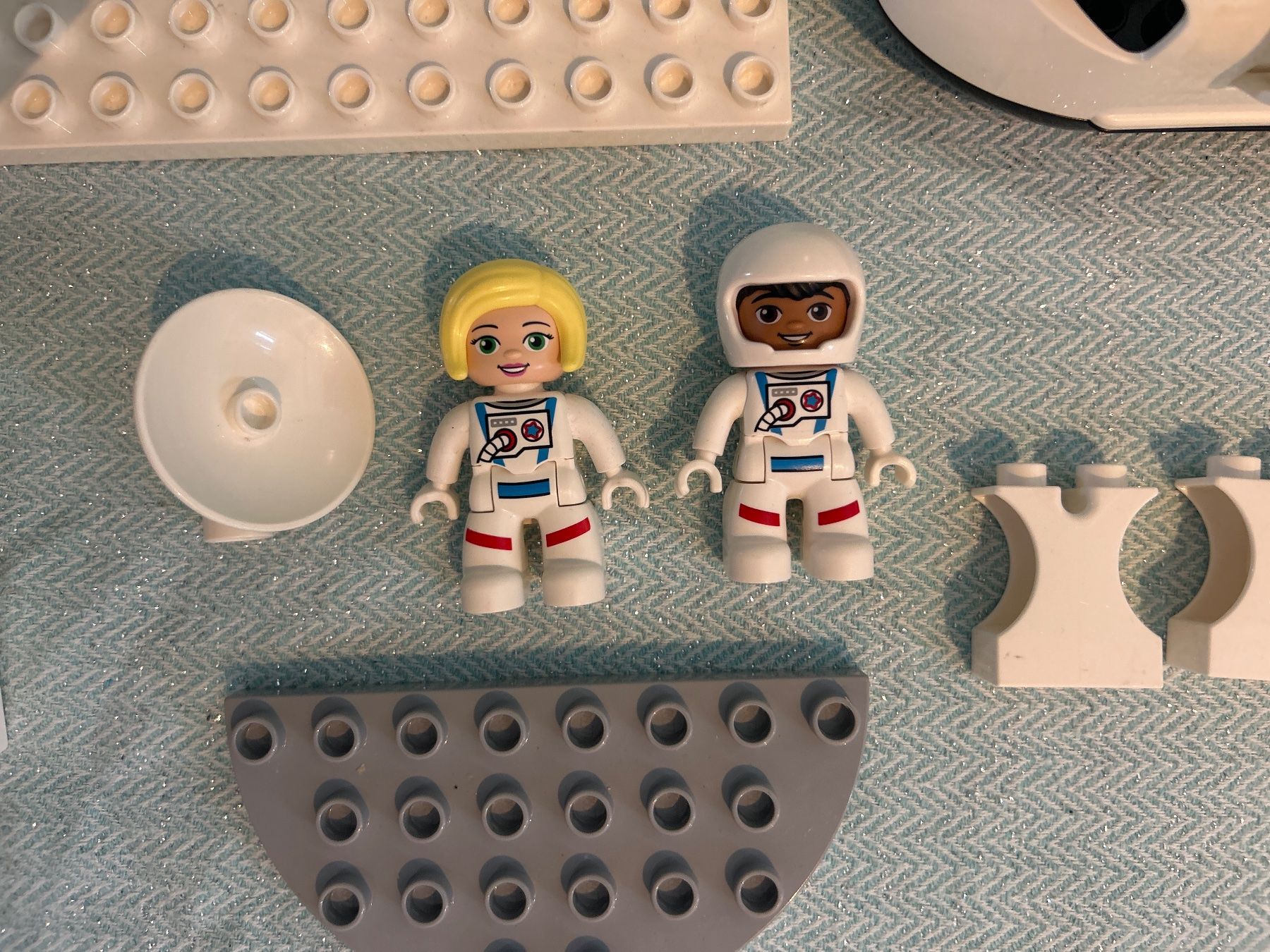 Lego Kit di costruzioni: LEGO DUPLO Spaceshuttle / Raumfahrt Set – Usato da Frasnacht venduto da GracyStore 1