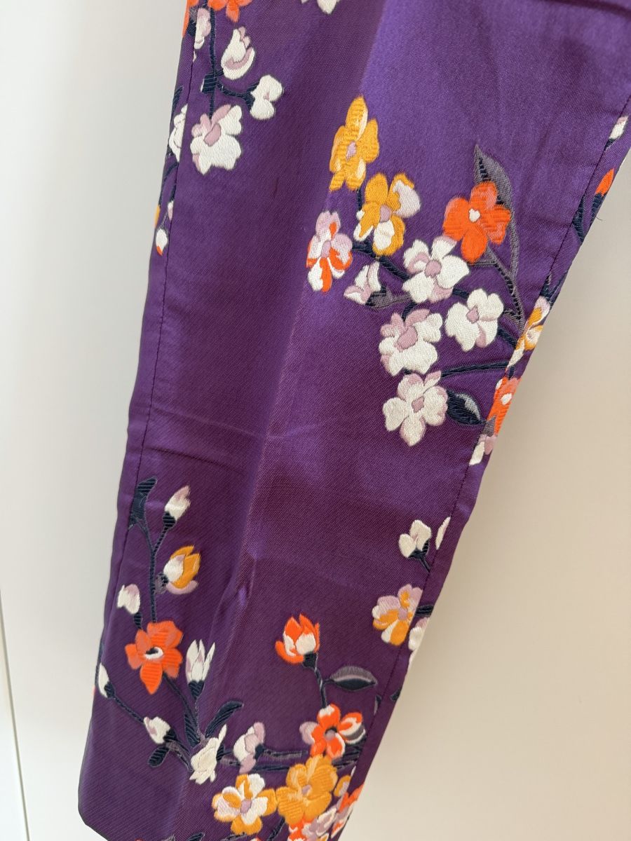 Dsquared2 Hosen: Dsquared2 Hose lila mit Blumenmuster Grösse 38 – Gebraucht aus Zürich von ana.vla 2