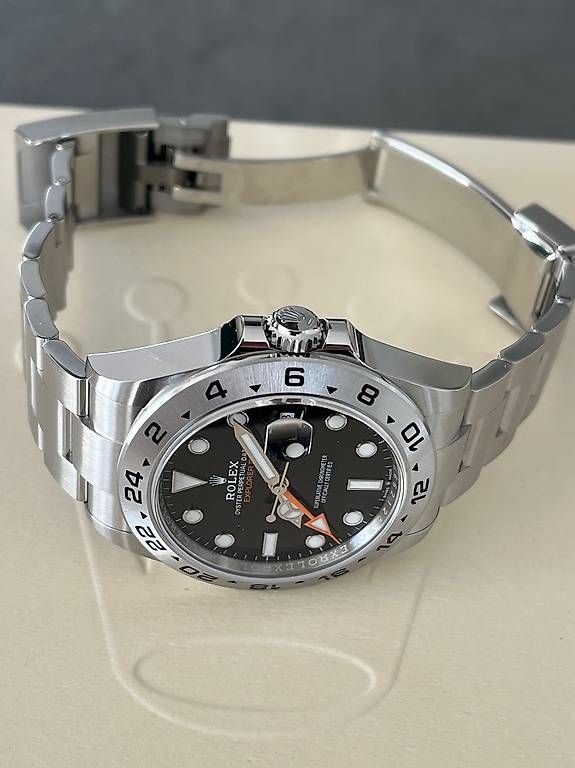 Rolex Uhren: Rolex Explorer II Neuve – Neu und originalverpackt aus Chambésy von artetech 4