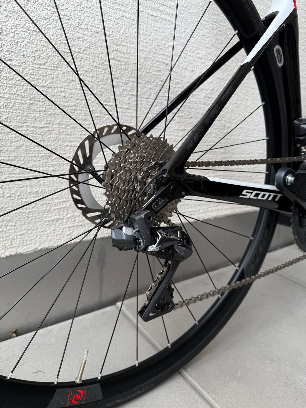 Scott Biciclette: Scott Foil 10 Di2 Aero Rennrad – Usato da Schmerikon venduto da janis2018 2