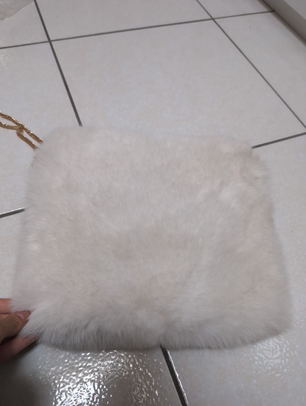 Borse da donna: Borsa finto pelo bianca, nuova – Usato da S. Pietro venduto da van_2826 1