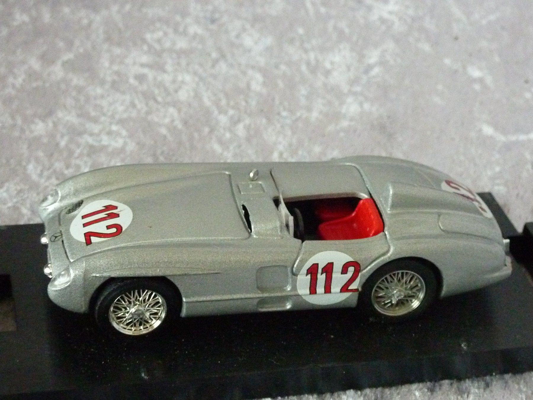 Mercedes-Benz Modellini d'auto: Mercedes 300 SLR 1:43 – Nuovo e nell'imballaggio originale da Dürrenäsch venduto da modellautos4you 3