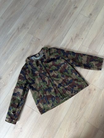 Selbstgenähte Jacke, aus orginal Schweizermilitärstoff