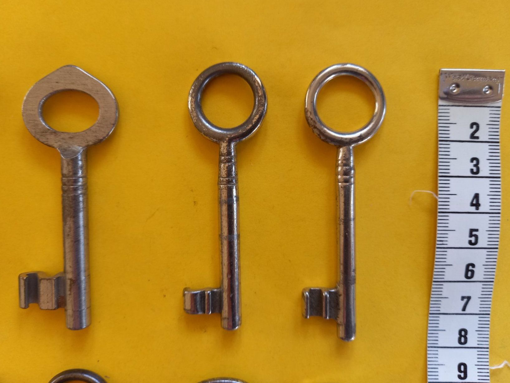 Chiavi: Lot de 10 diverses anciennes clefs – Usato da Rossens FR venduto da Souris1 6
