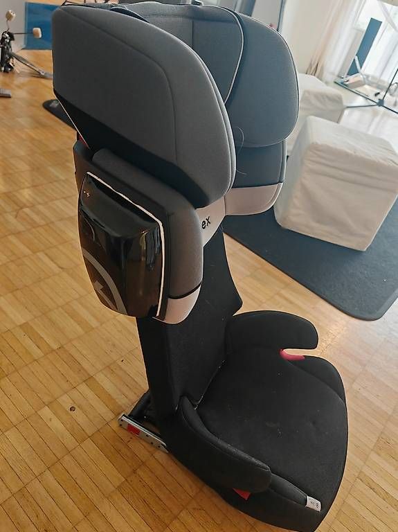 Seggiolini per auto: Cybex Solution X2-fix Kindersitz (15 - 36 kg)  – Usato da Pratteln venduto da chriska68