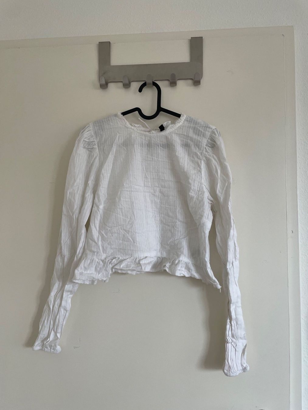 Tops: Weisses Sommer Oberteil – Gebraucht aus Basel von schnudibu