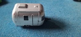 Airstream Wohnwagen Modellauto silber guter Zustand