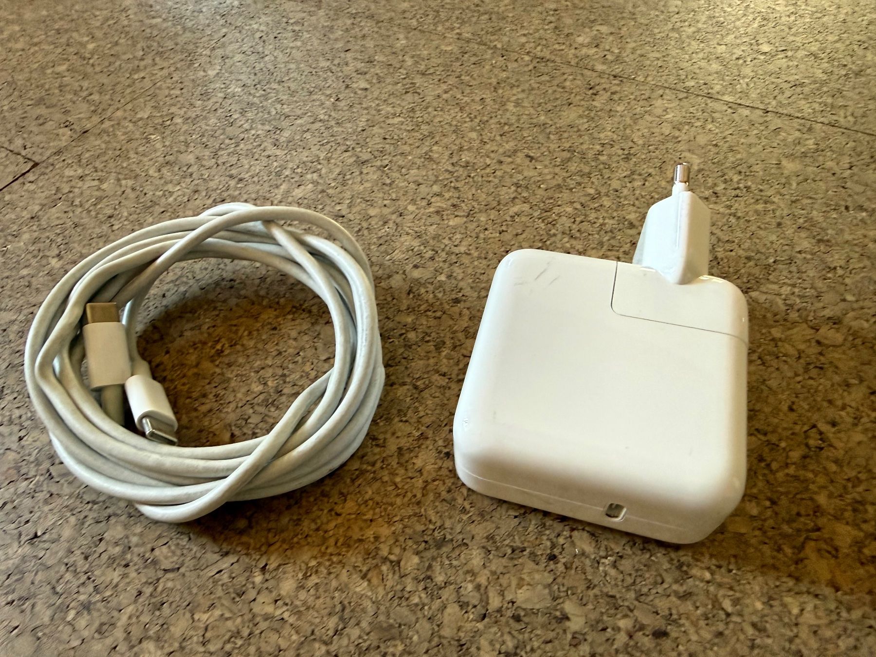 Apple Notebooks: MacBook Air M1 – Gebraucht aus Stäfa von Mtwhitney 2