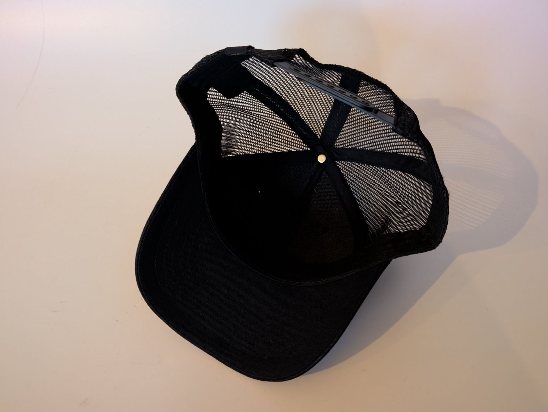 Alpha Industries Hüte, Mützen & Caps: Alpha Industries Trucker Cap – Gebraucht aus Ostermundigen von TradeLab 2