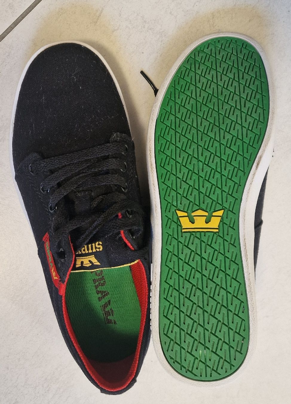 Scarpe da uomo: Supra Herren Sneaker Gr. 41 – Nuovo (secondo la descrizione) da Illnau venduto da asnatop 1