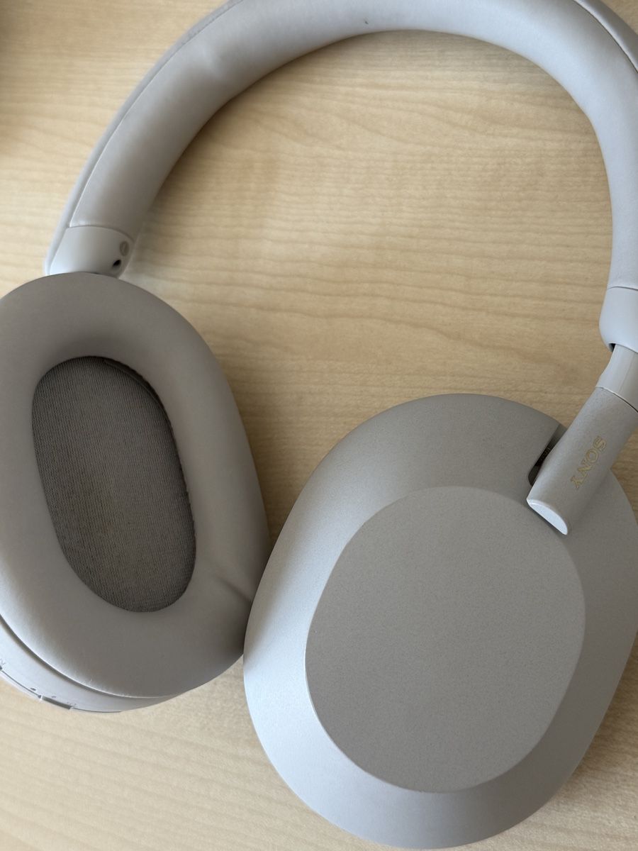 Sony Cuffie: Sony WH-1000XM5 Silber – Usato da Zürich venduto da alp_wdr8 1