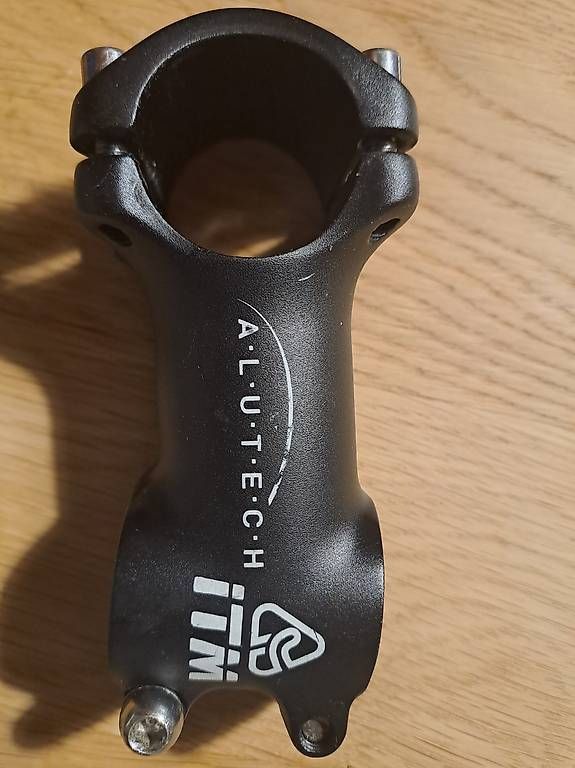 Pezzi di ricambio: Alutech Vorbau 70mm – Usato da Unterägeri venduto da Dan_6bcw