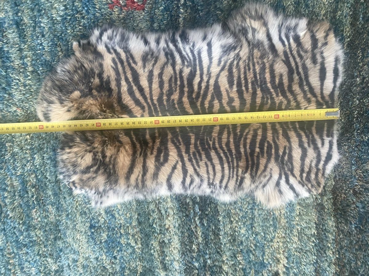 Il mondo degli animali: Kaninchenfell gefärbt wie ein Tiger – Nuovo (secondo la descrizione) da Berikon venduto da Samurai67ch 2