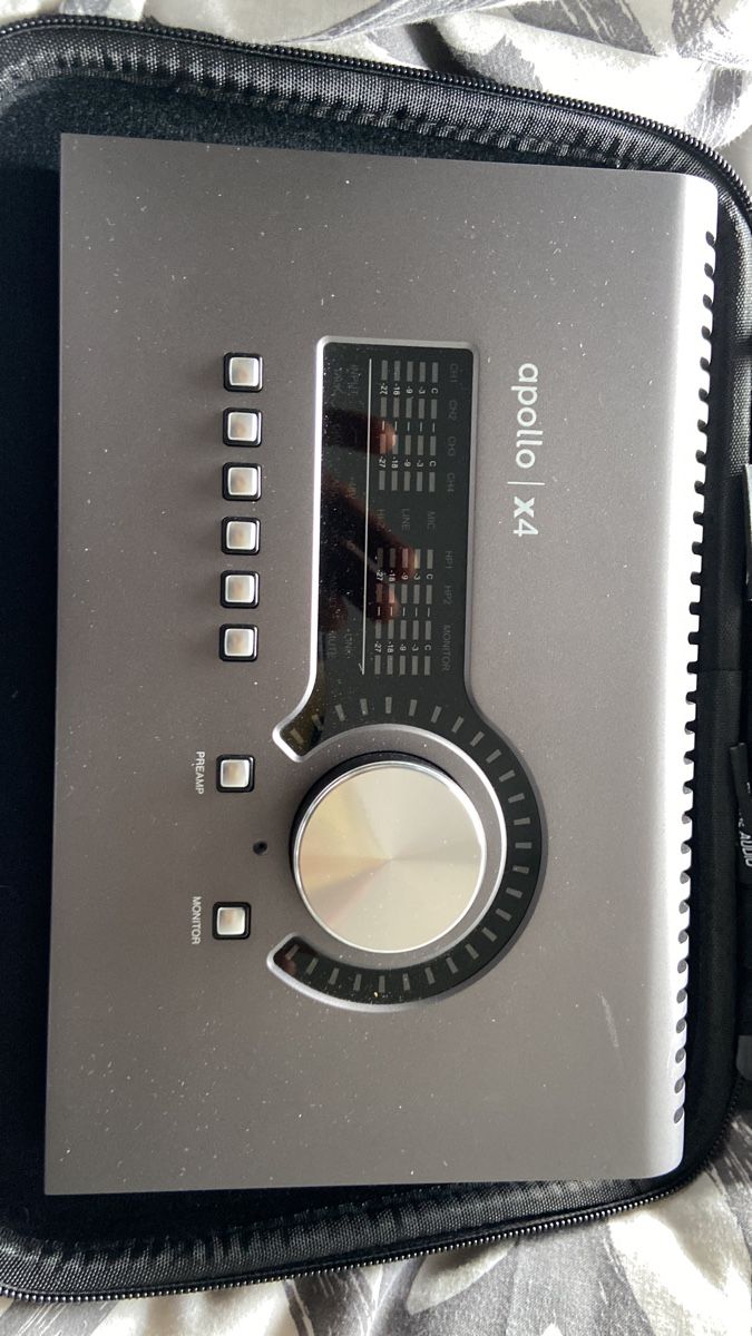 Universal Audio Attrezzatura per studi di registrazione: Universal Audio APOLLO X4 COMME NEUVE – Nuovo (secondo la descrizione) da Meyrin venduto da Kunz_M 7