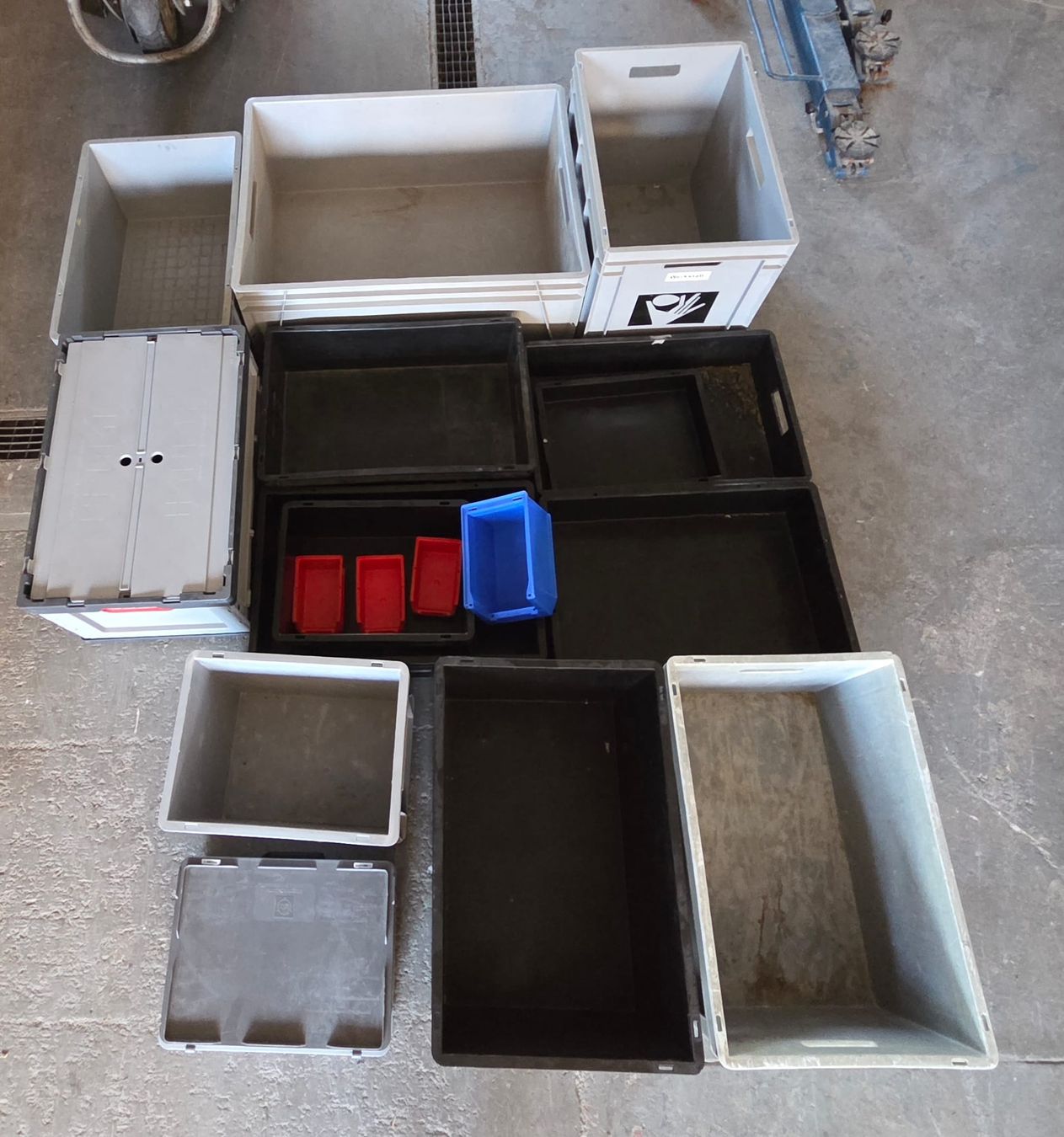 Contenitori & Simili: Kunststoffboxen 18 Stück  – Usato da Oberhasli venduto da Cortina
