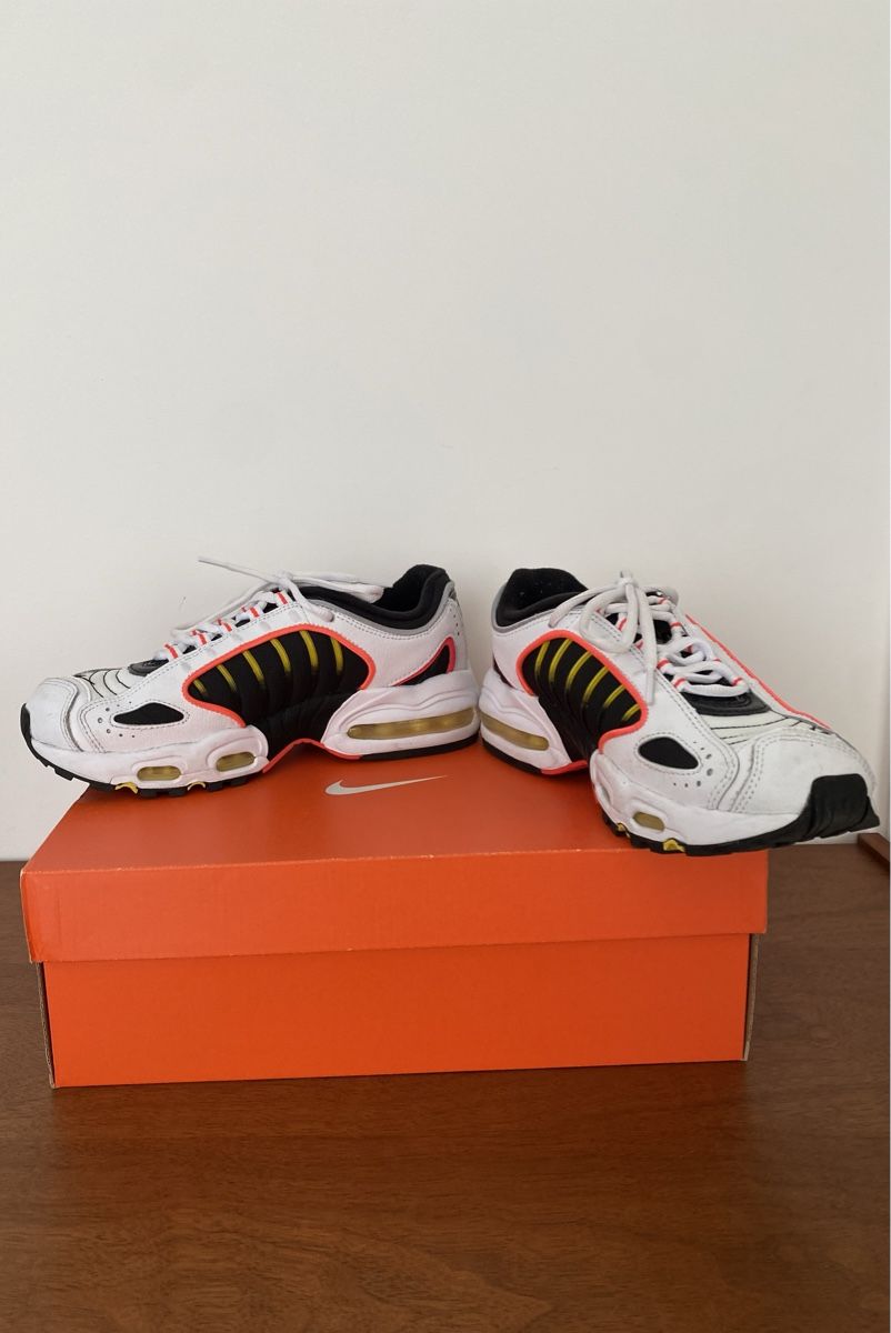 Nike Scarpe da uomo: NIKE AIR MAX TAILWIND IV, 38.5 – Nuovo (secondo la descrizione) da Bussigny venduto da cac_q2c6 4