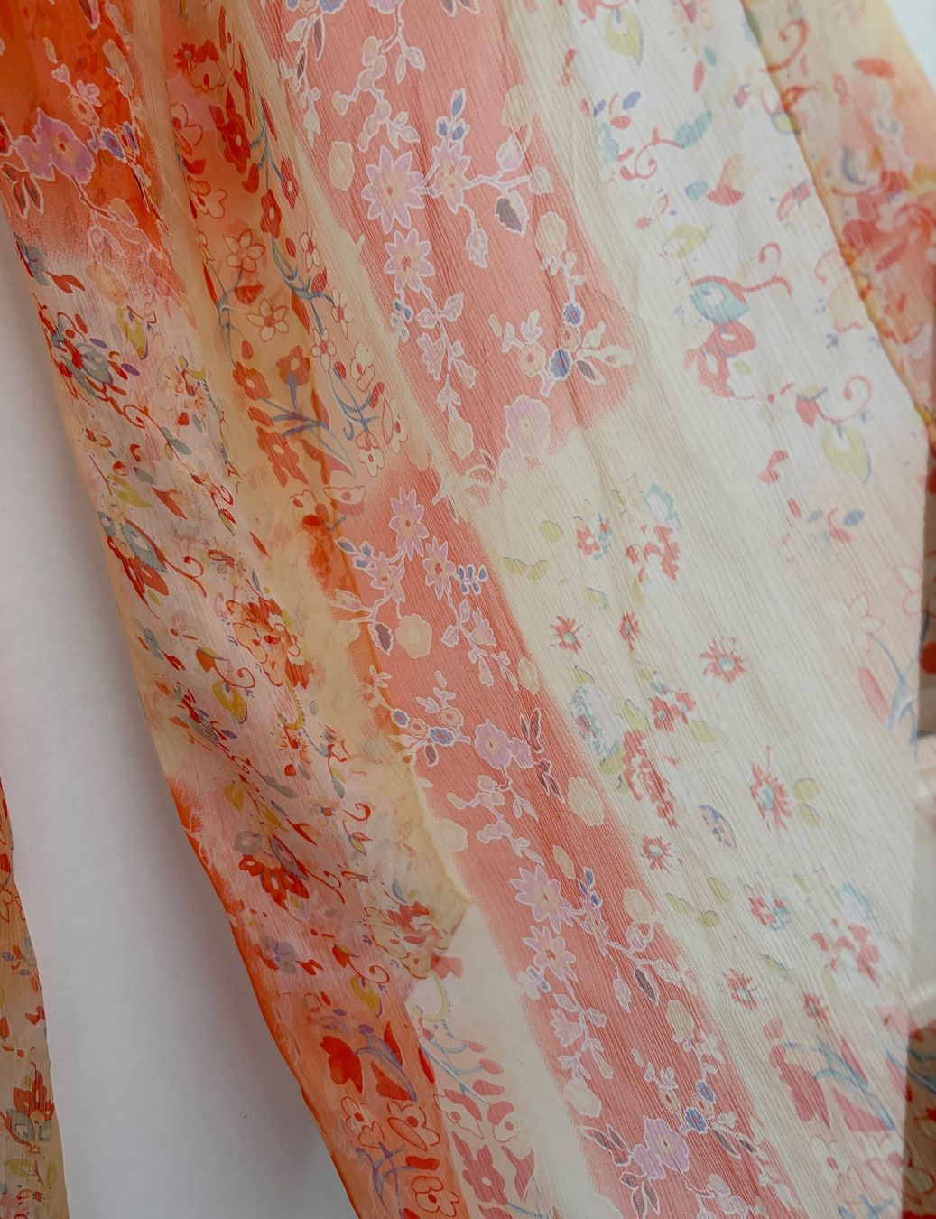 Foulard & Sciarpe: Seide Schal – Usato da Unterägeri venduto da Jutka_04 4