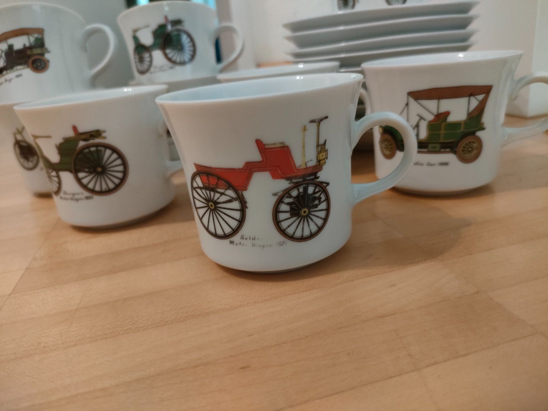 Tassen: Mitterteich Kaffeetassen - Set 9 Stk - Auto-Motiv/Oldtimer – Gebraucht aus Wiesendangen von s_er