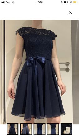 Robe bleu marine dentelle et tulle taille S