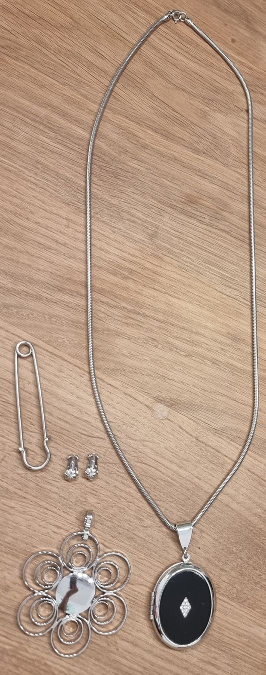 Catenine: versilbertes Schmuckset – Usato da Luzern venduto da Luzern_Energy