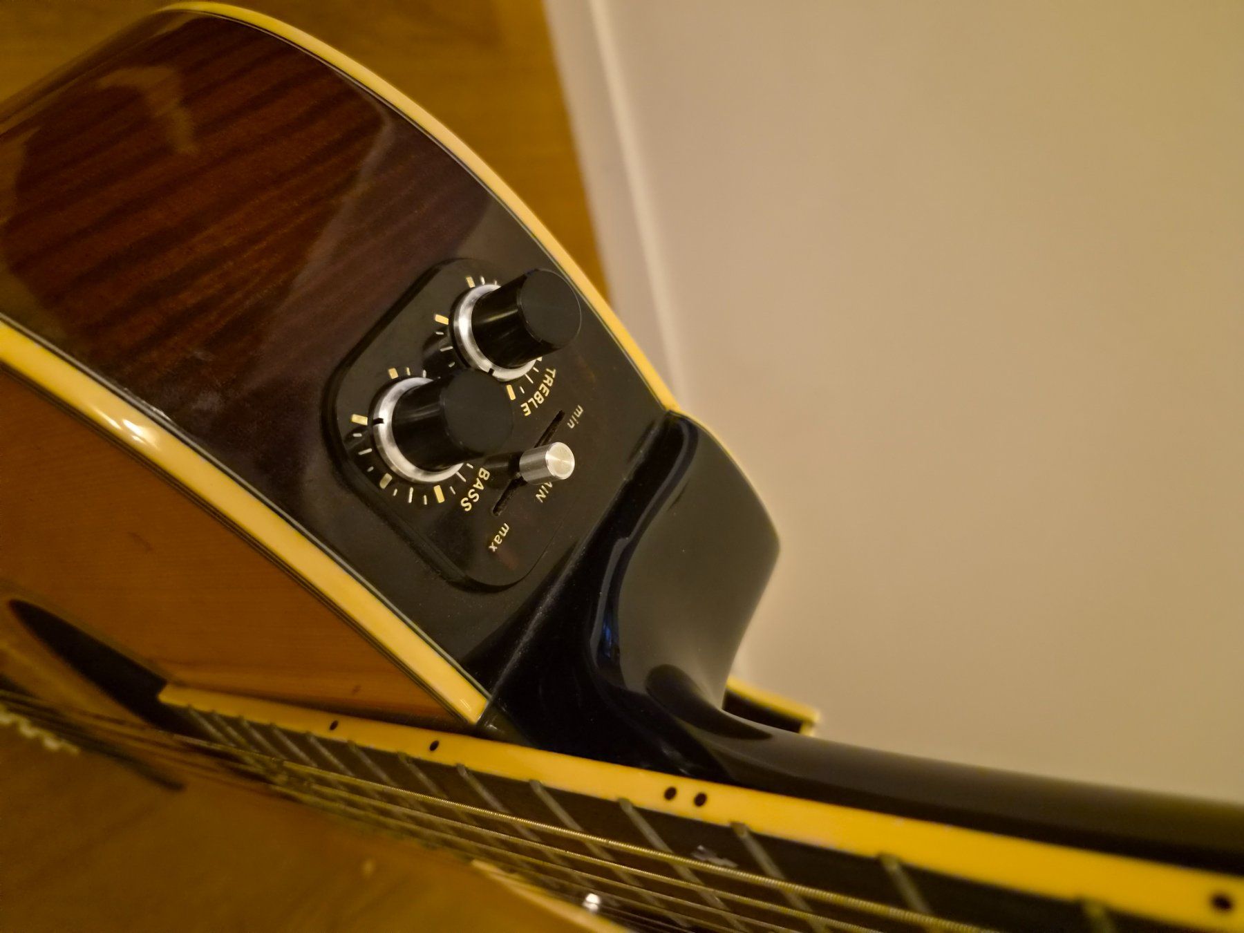 Washburn Musikinstrumente: Original Washburn Gitarre – Gebraucht aus Baar von gre_2zrw 1