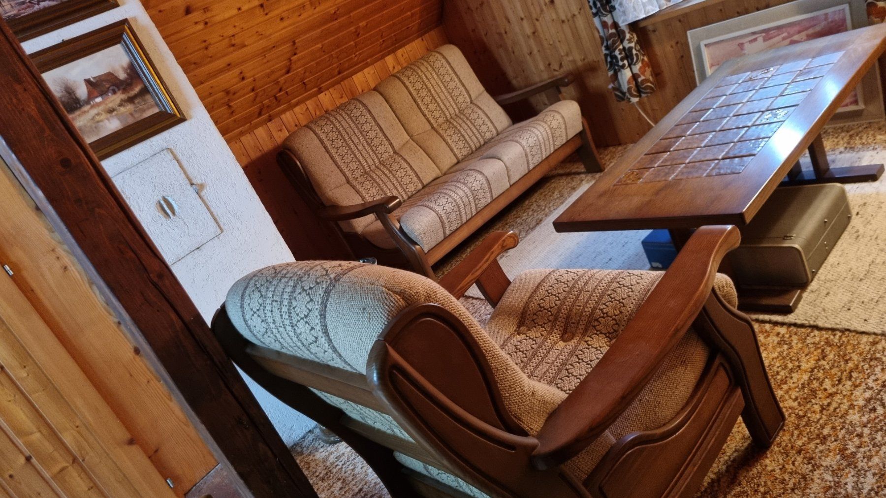 Pfister Sofas: Vintage Wohnzimmer Set: Sofa, Sessel & Tisch, Holz Top! – Gebraucht aus Liestal von Reki0 1