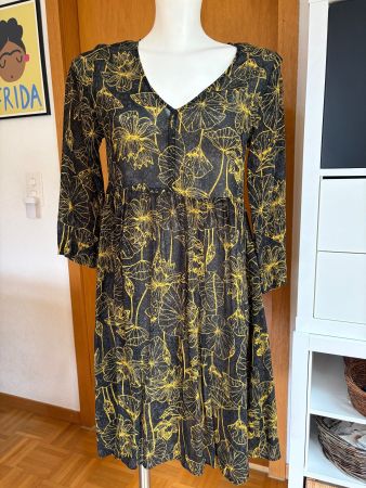 Nile Kleid mit Unterrock Gr. XS