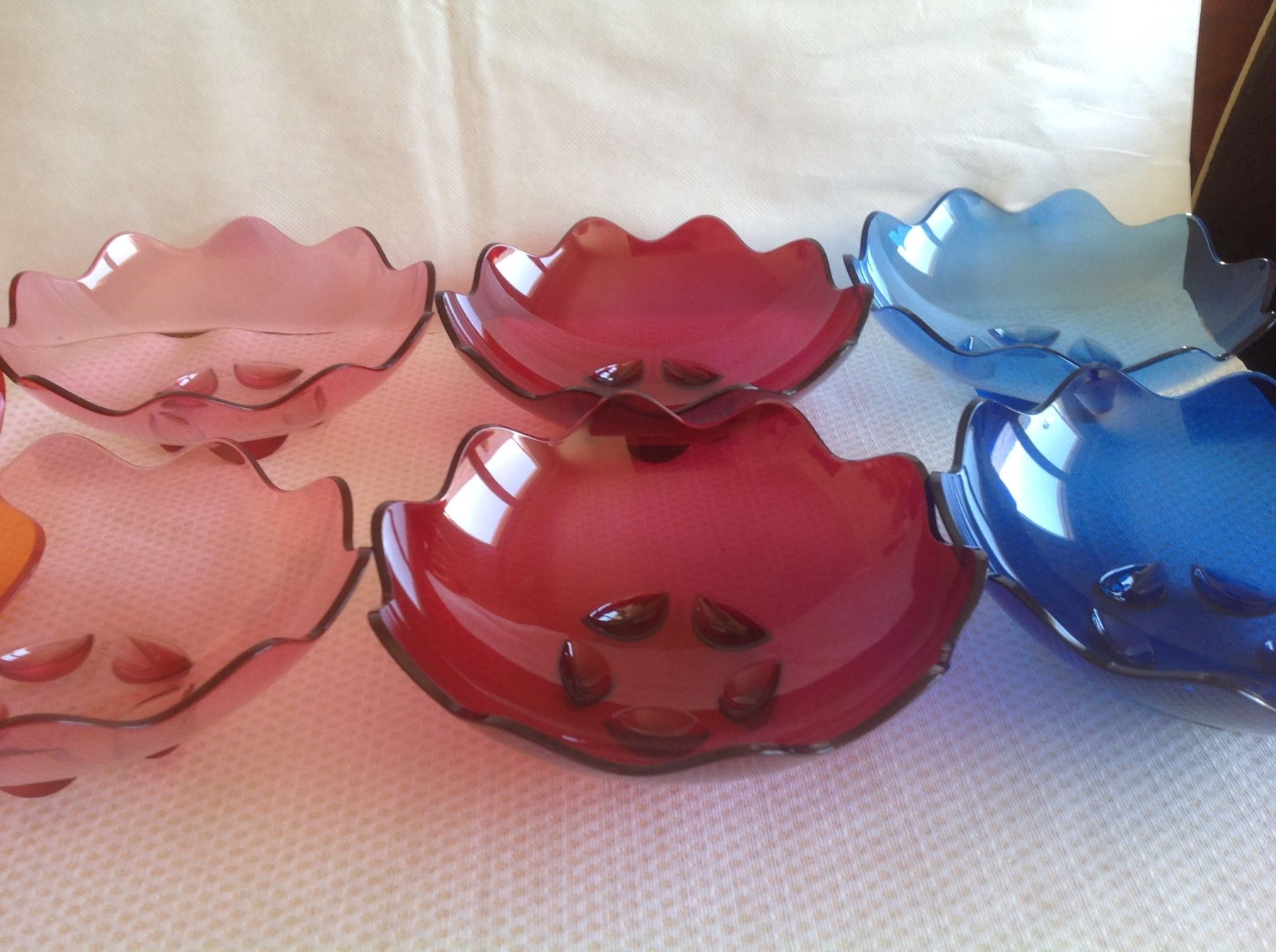 Tupperware Piatti di portata: Tupperware - Elégance - Saladier et 6 coupelles – Usato da Sion venduto da accroshoes 3