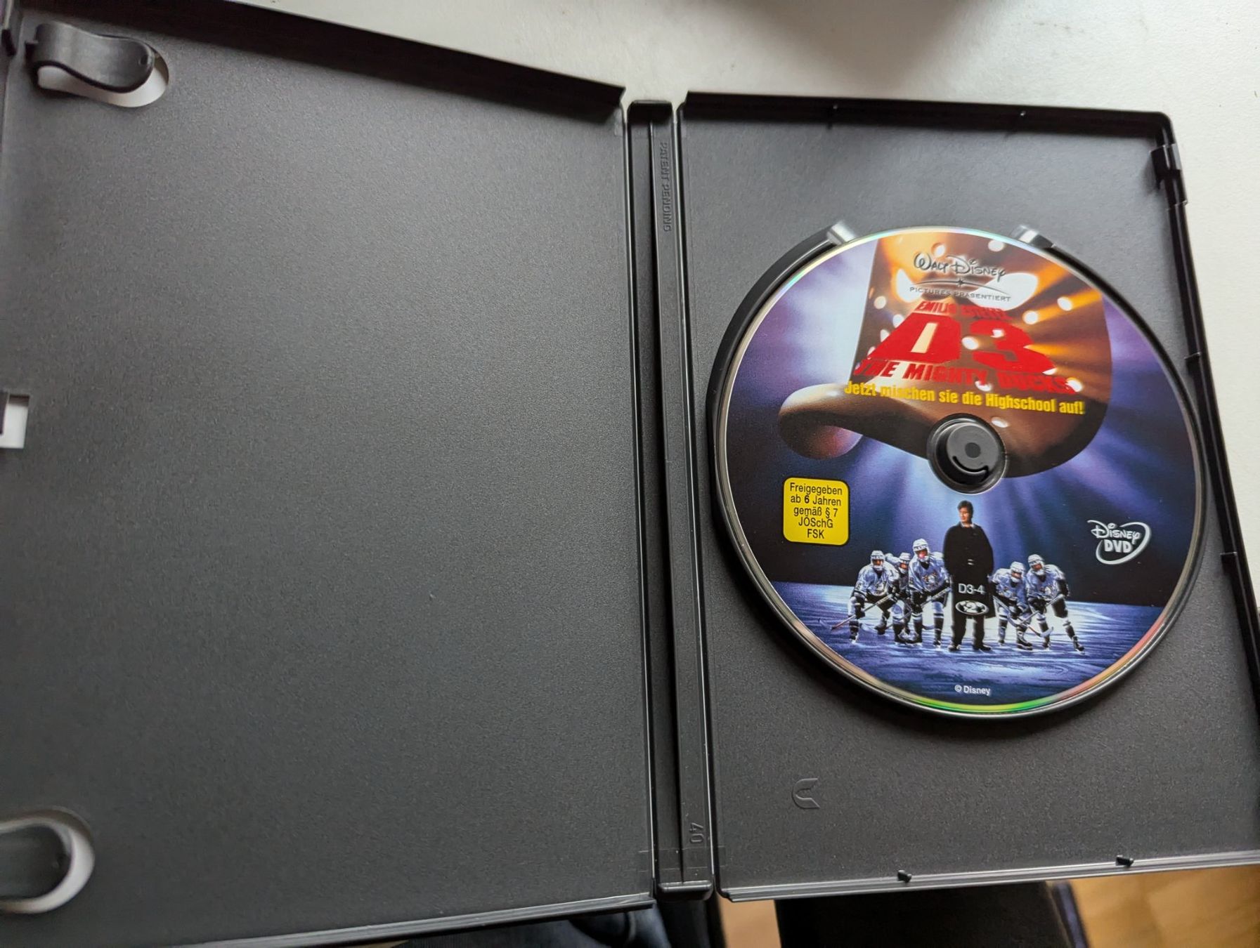 Tutti i DVDs: D3 The Mighty Ducks 3 - Disney DVD – Usato da Hünenberg See venduto da SpecialEditionGaming 1