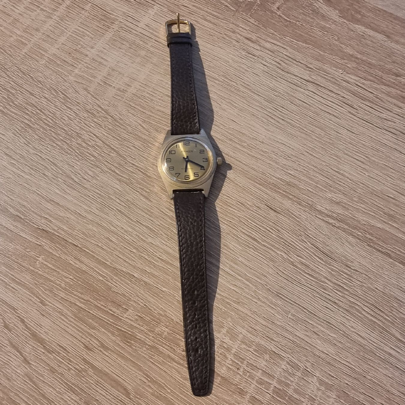 Montres: Montre Anker Antimagnetic – D'occasion à Chessel par Helder77 1