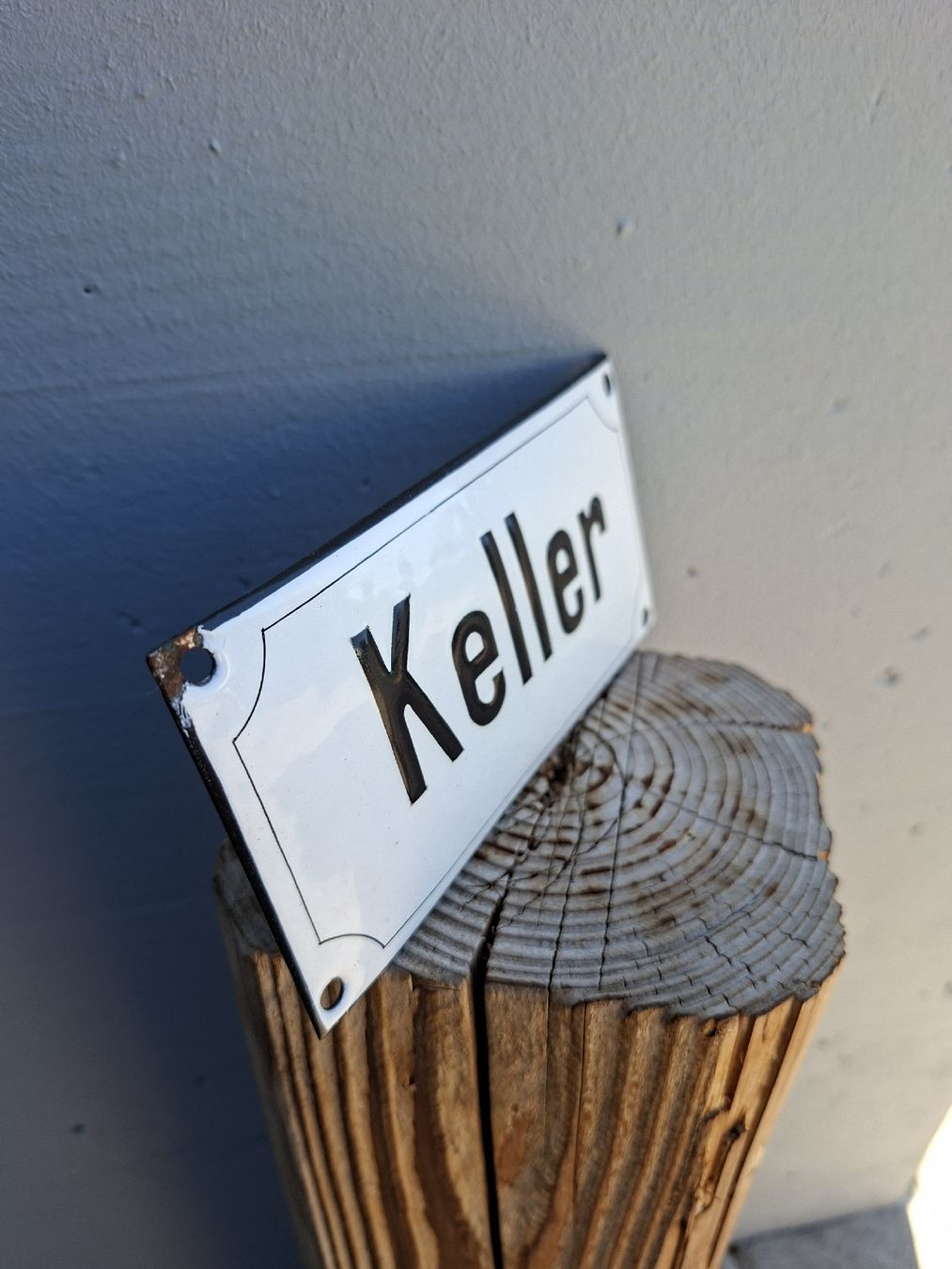 Insegne: Altes Keller Emailschild – Usato da Ganterschwil venduto da HeidiuPeter 2