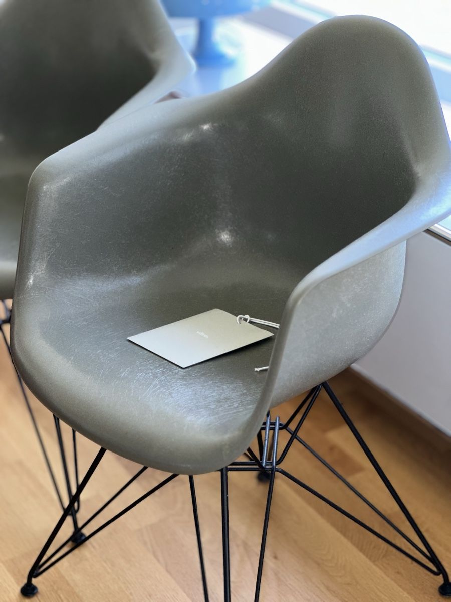 Vitra Poltrone: VITRA Eames Fiberglas Armchair DAR – Nuovo (secondo la descrizione) da Meggen venduto da Fenchel92 1
