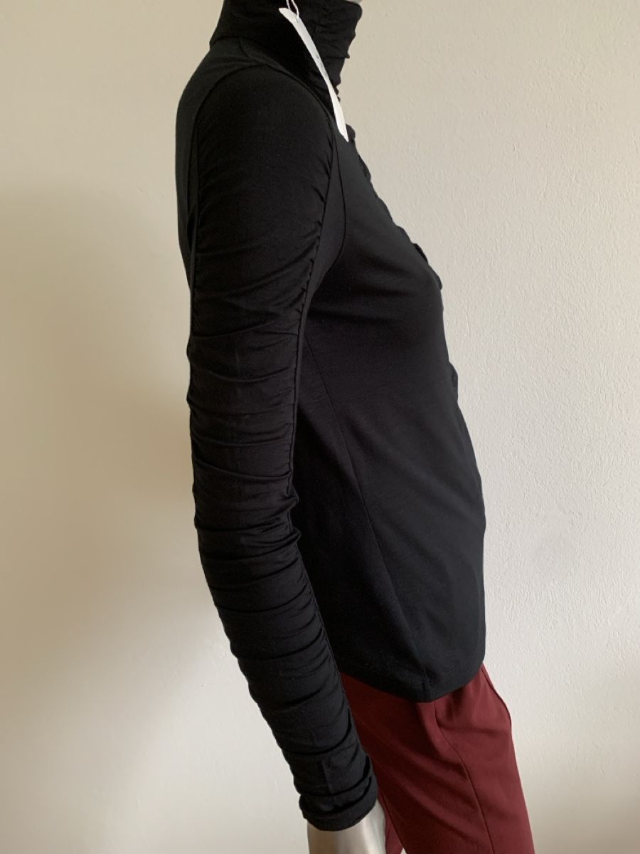 Akris Maglioni & Felpe: AKRIS: OVP/Geraffter Rollkragen-Pullover mit Kaufetikette 38 – Nuovo e nell'imballaggio originale da Luzern venduto da paulablue 5