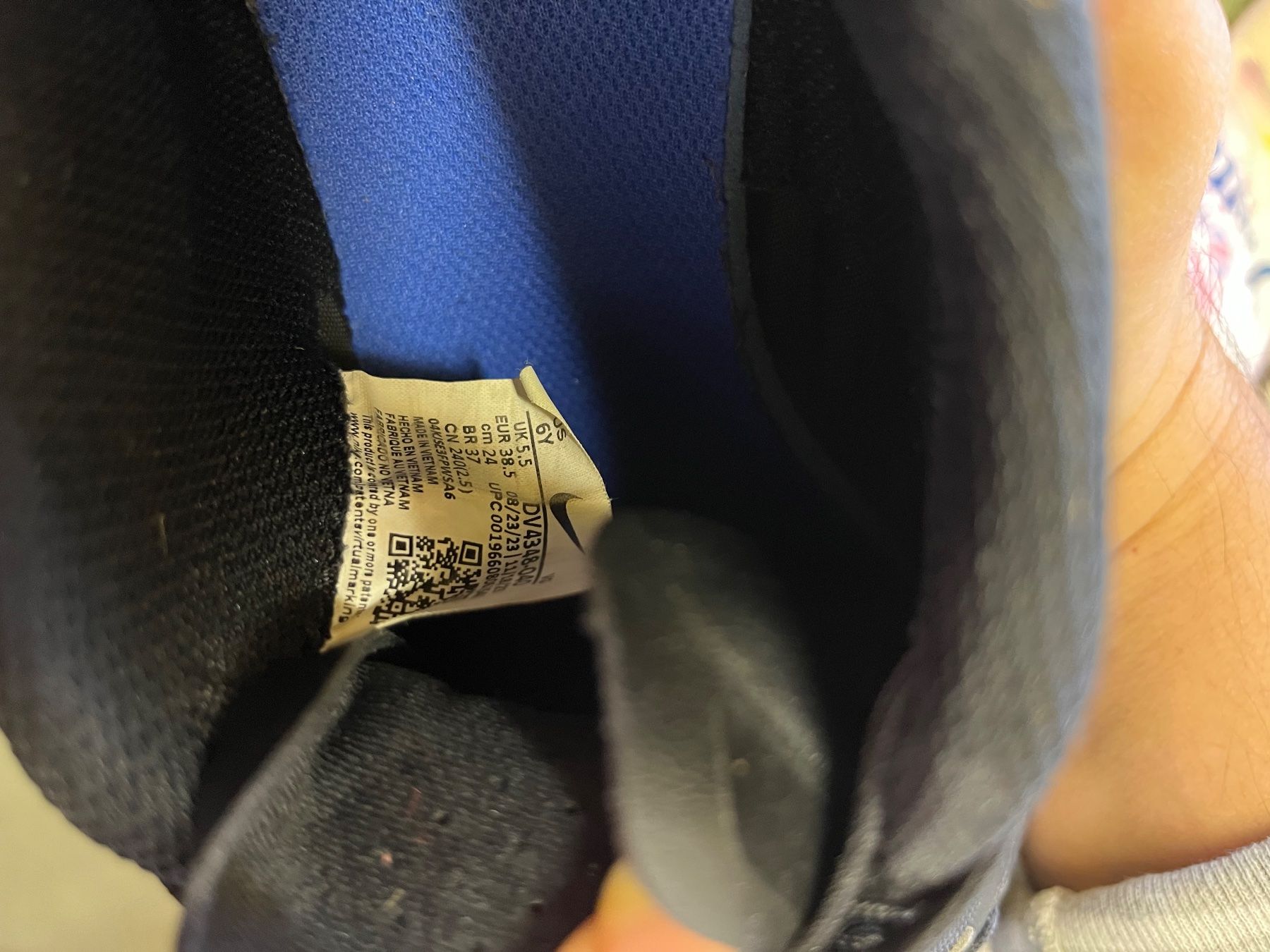 Nike Schuhe für Jungen: Fussballschuhe Grösse 38.5 – Gebraucht aus schönenwerd von klupci 5