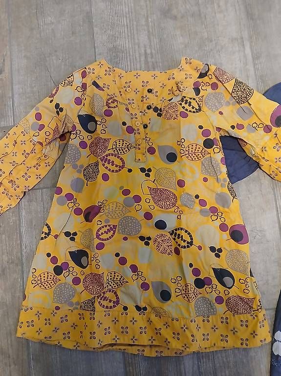 Vertbaudet Lotti & Set di vestiti: Schöne Vertbauder Kleider/Vestiti – Usato da Bigorio venduto da Elen78 1