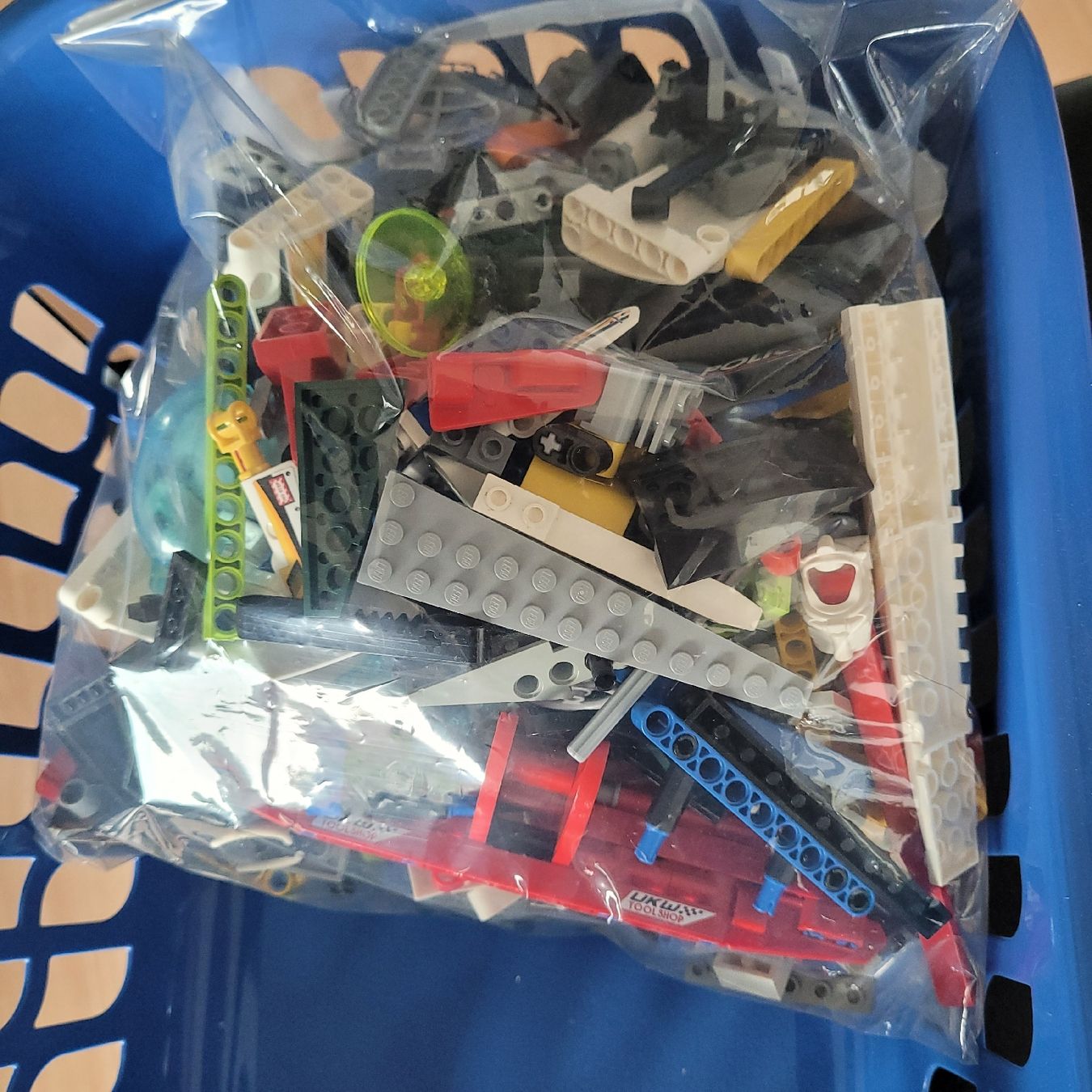 Lego Spielzeuge: 1,2Kilo Lego und Lego technikteile – Gebraucht aus Winterthur von Flomal 1