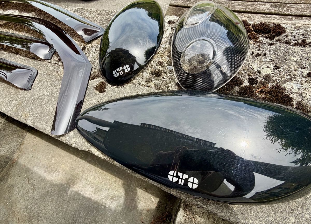 Autres accessoires p. véhicule: Tuning Set PT Cruiser Windabweiser Scheinwerfer RL Abdeckung – D'occasion à Unterkulm par Onefrog 2